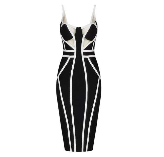 ROBE MOULANTE FINES BRETELLES NOIR OU VIOLETTE AMADELEINA