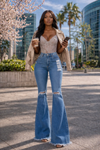PANTALONS JEANS DESTROY JAMBES ÉVASÉES AMADELEINA
