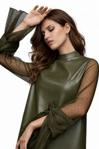 ROBE COURTE SIMILICUIR VERT MILITAIRE - AMADELEINA